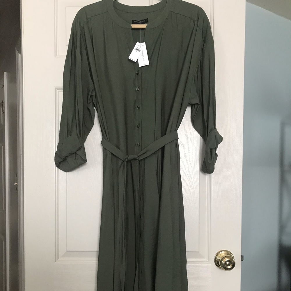NWT Banana Republic dress.